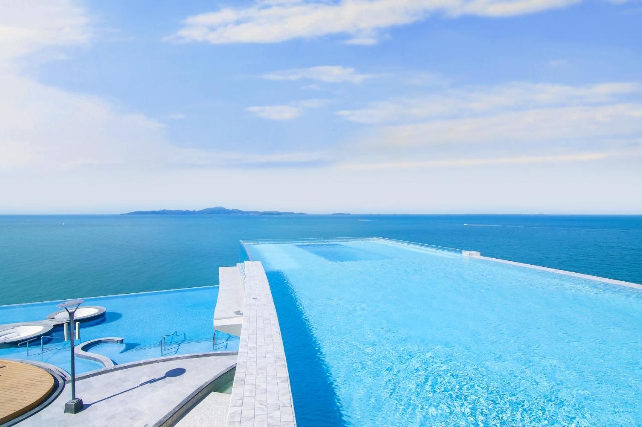 Royal Wing Suites & Spa Pattaya Exteriör bild